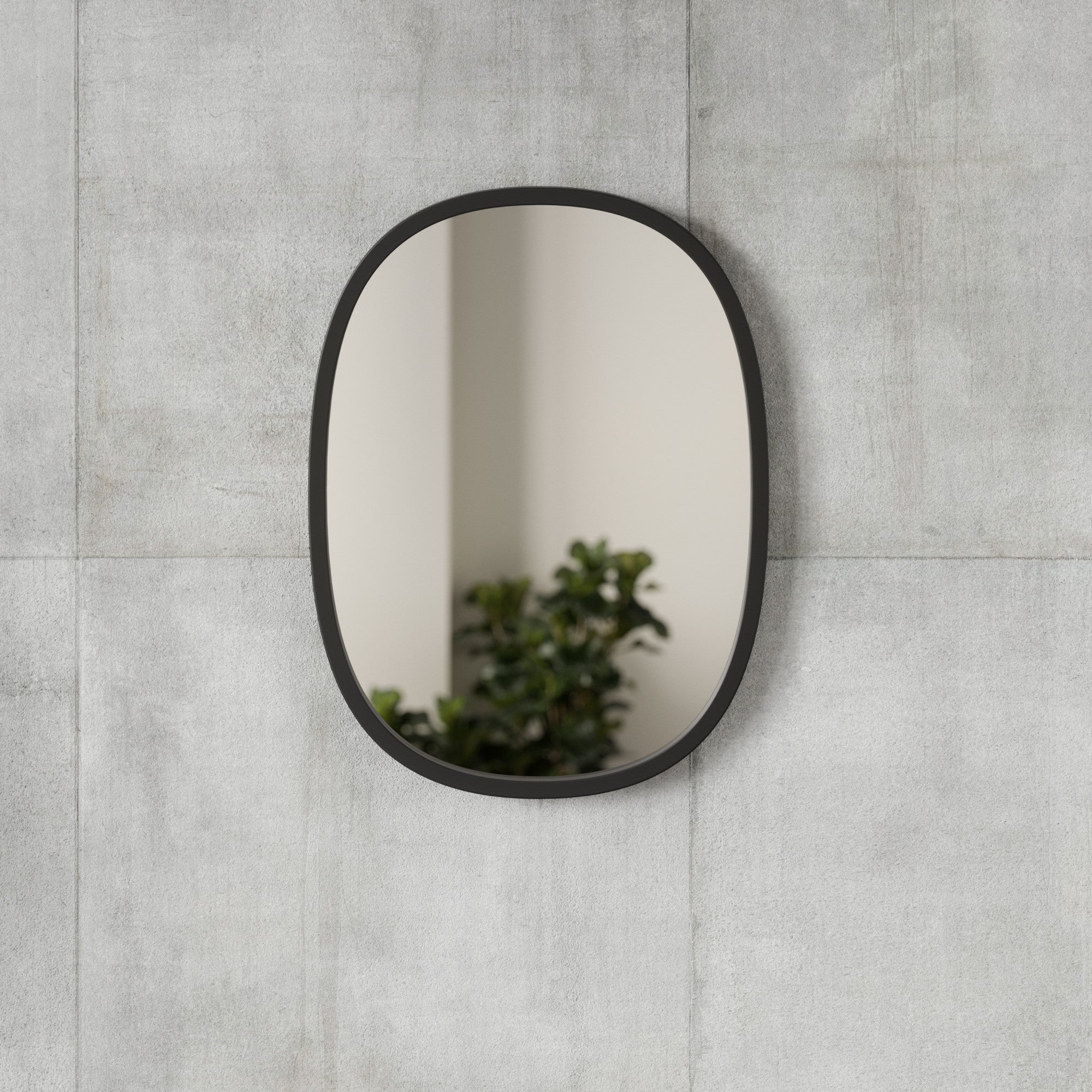 Umbra hub modern wall deals mount oval mirror black