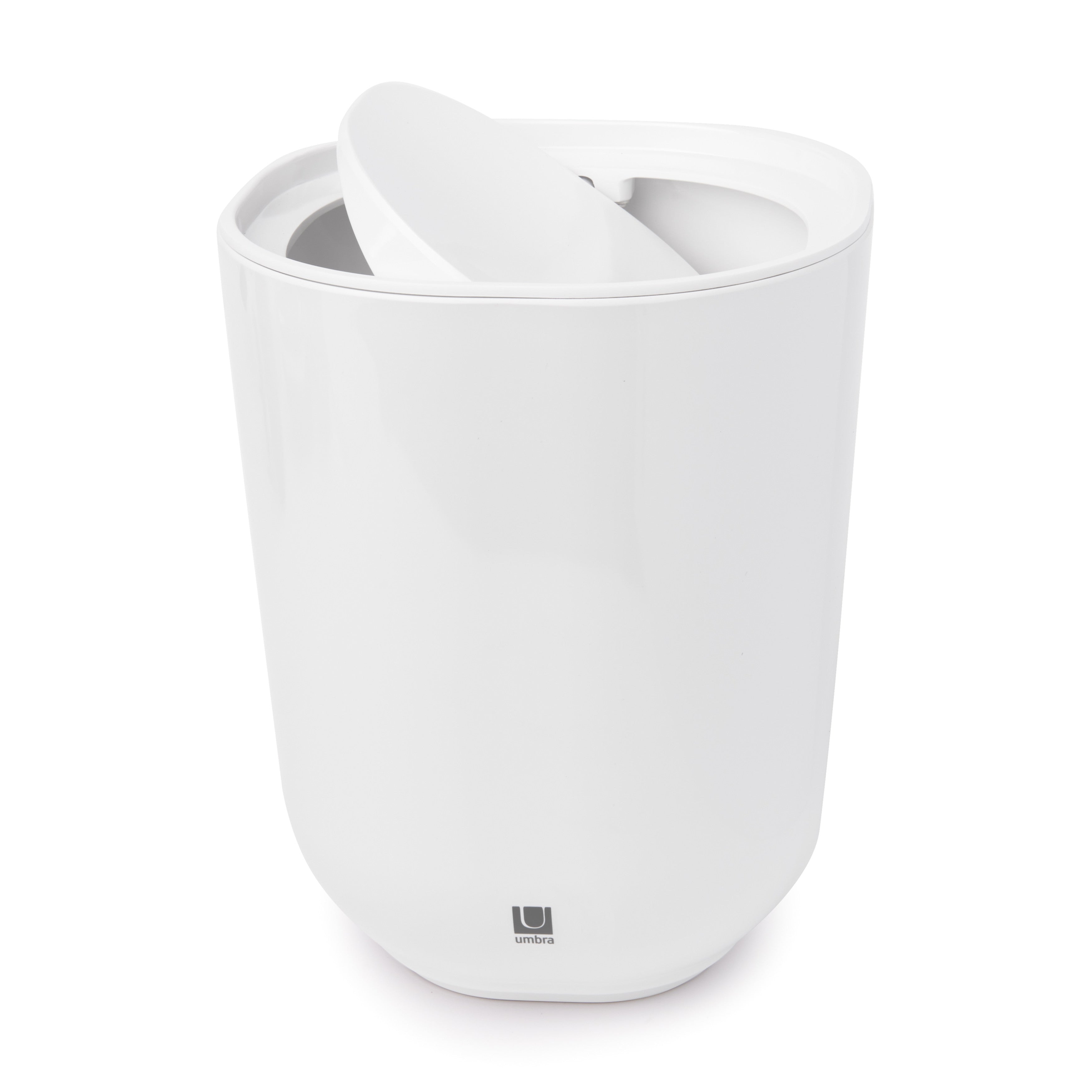 Umbra step deals lidded wastebasket